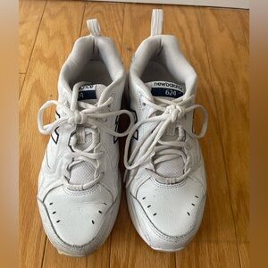 New Balance 624 sneakers